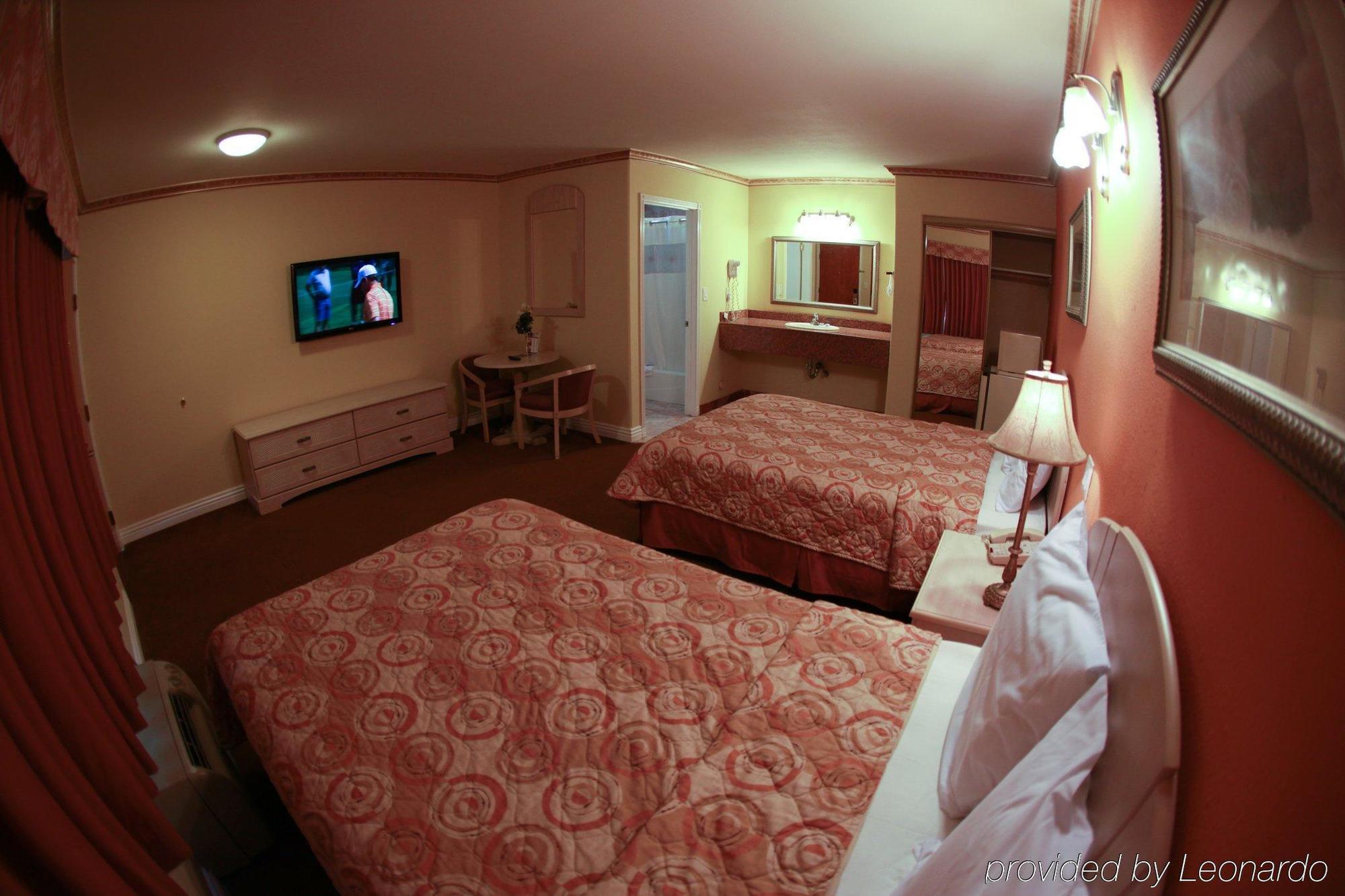 Glen Capri Inn And Suites - Burbank Universal Glendale Eksteriør billede