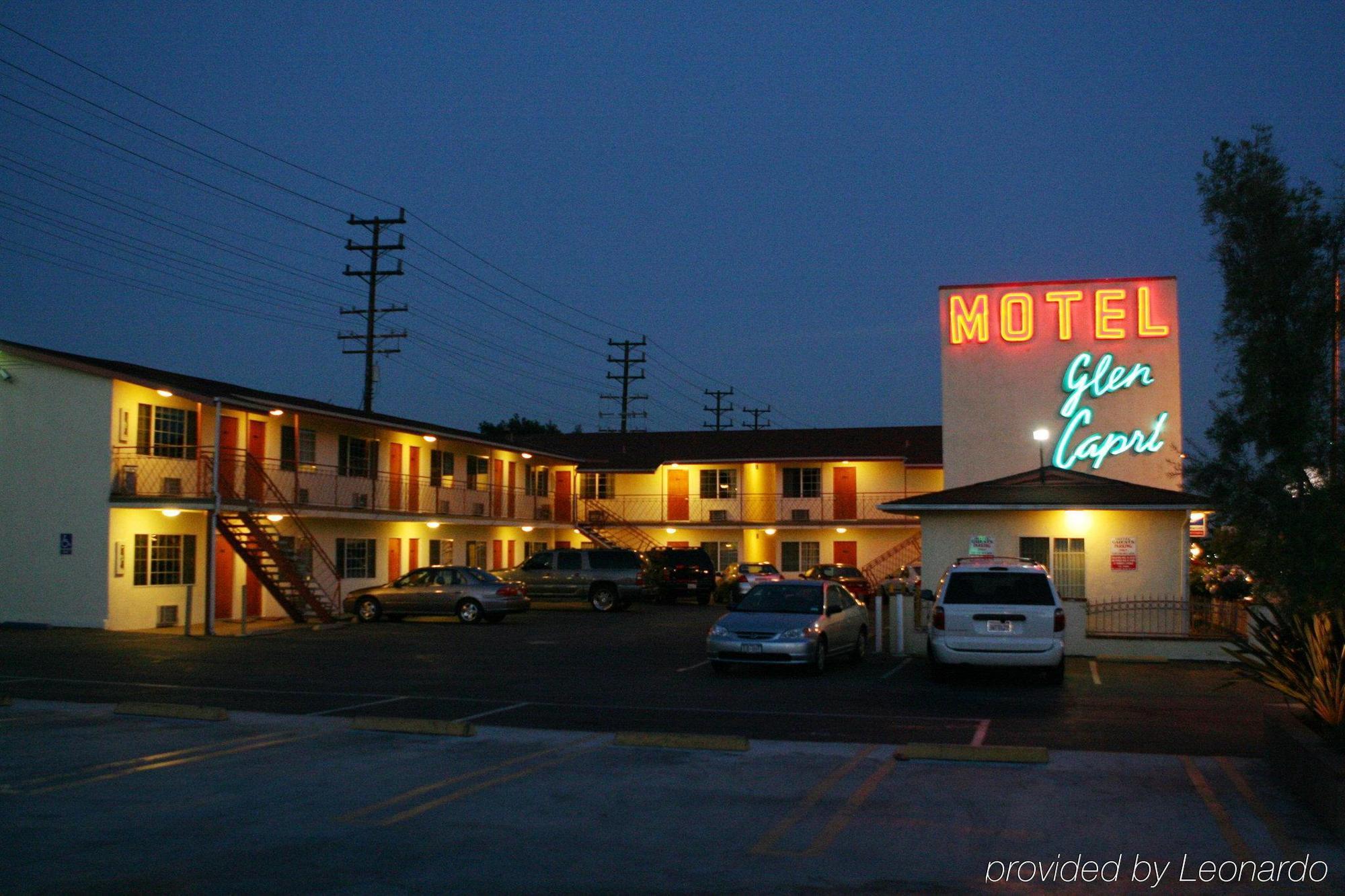 Glen Capri Inn And Suites - Burbank Universal Glendale Eksteriør billede