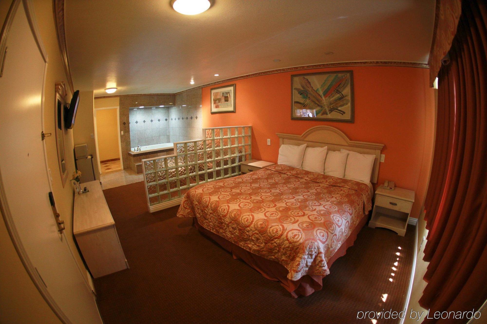 Glen Capri Inn And Suites - Burbank Universal Glendale Eksteriør billede