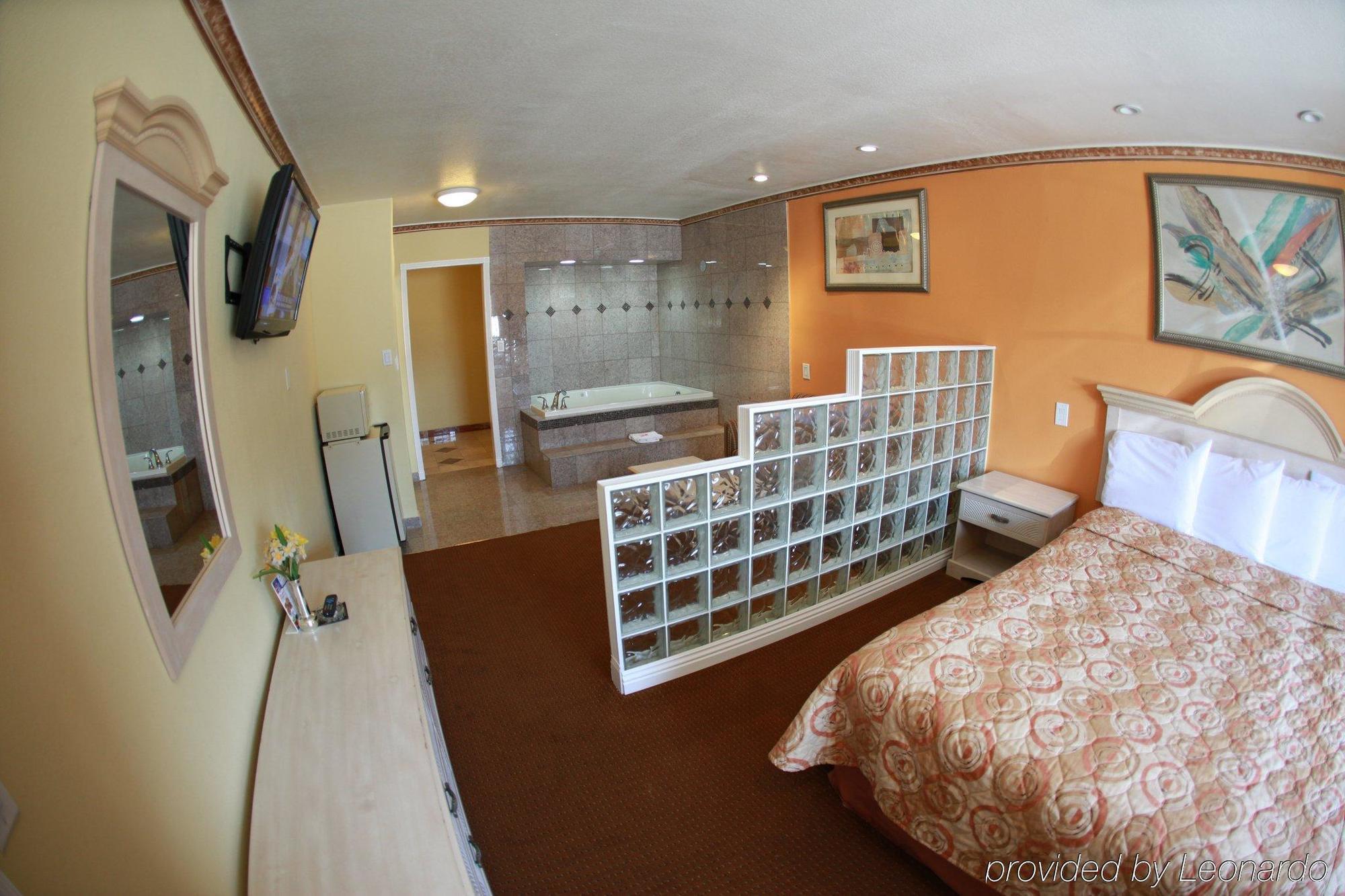 Glen Capri Inn And Suites - Burbank Universal Glendale Eksteriør billede