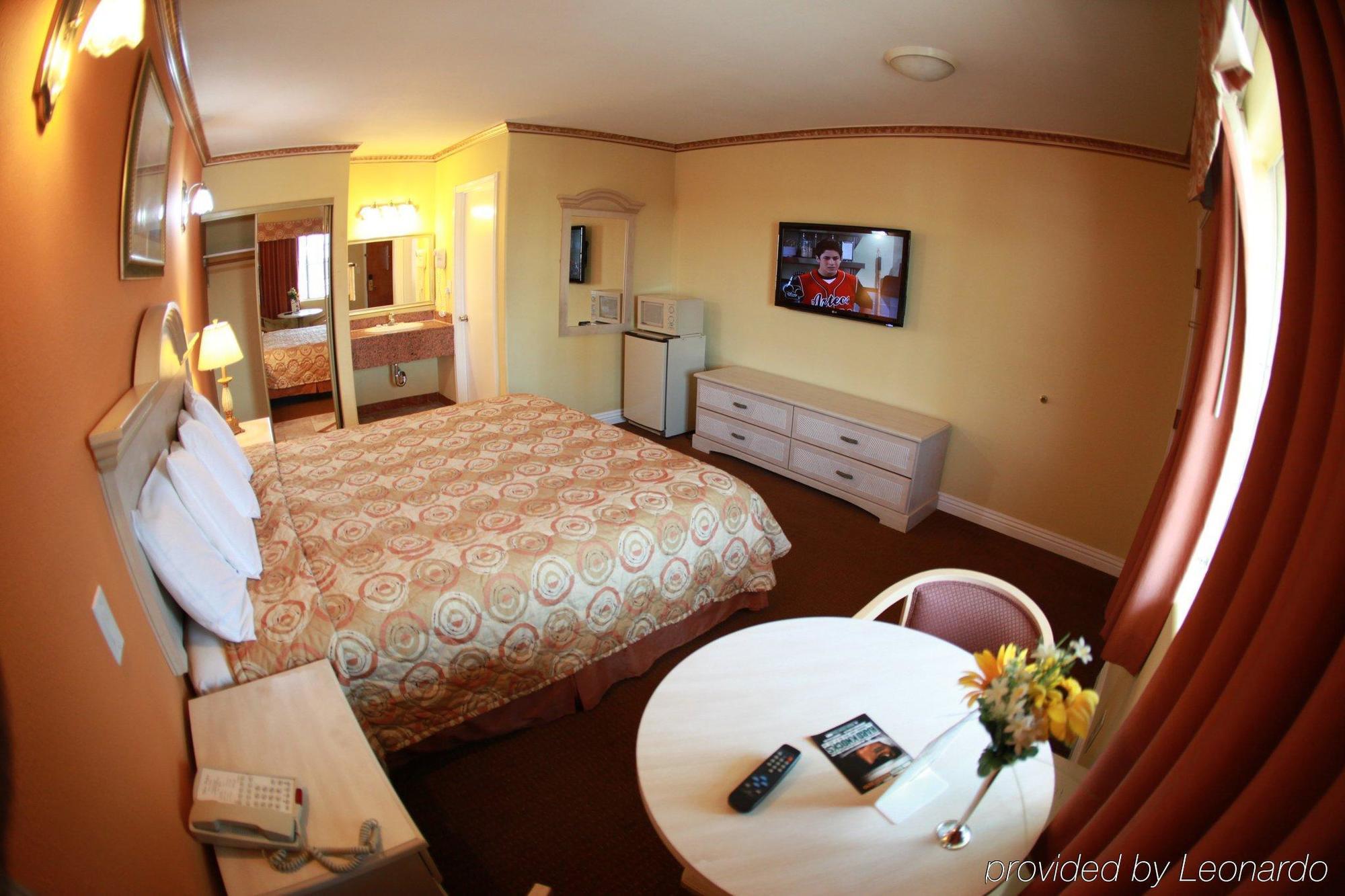 Glen Capri Inn And Suites - Burbank Universal Glendale Eksteriør billede