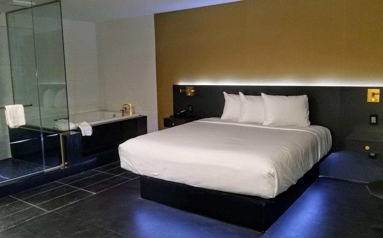Glen Capri Inn And Suites - Burbank Universal Glendale Eksteriør billede