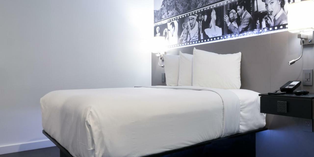 Glen Capri Inn And Suites - Burbank Universal Glendale Eksteriør billede
